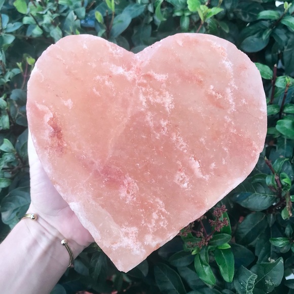 Lg. Himalayan Salt Candle Holder💕 - Picture 3 of 4